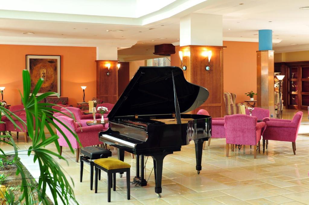 Hipotels Barrosa Palace & Spa Chiclana de la Frontera Eksteriør bilde Lobby