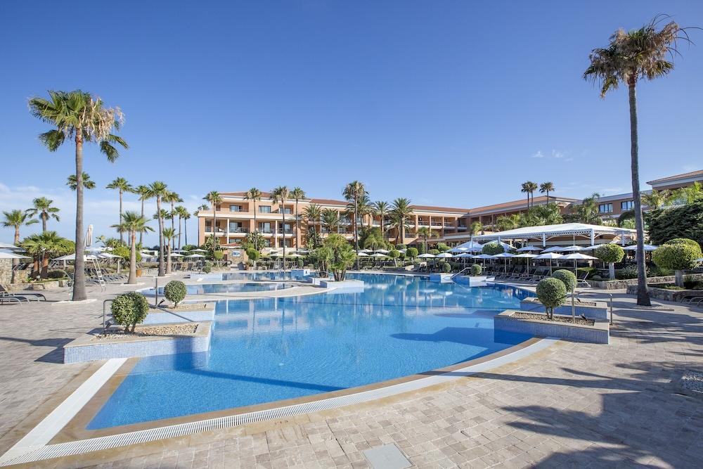 Hipotels Barrosa Palace & Spa Chiclana de la Frontera Eksteriør bilde The resort's main pool