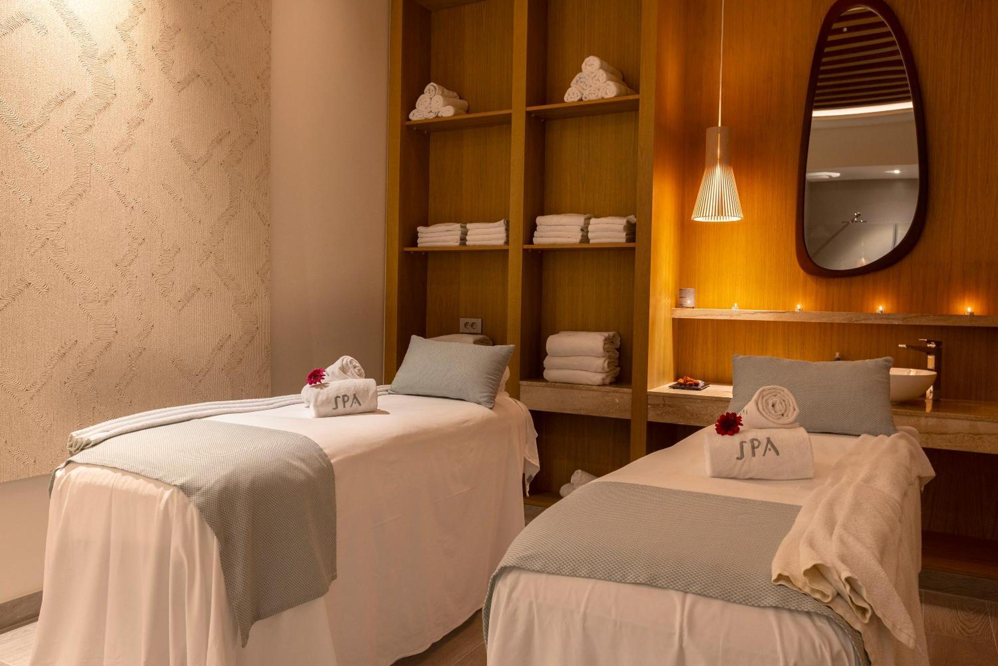 Hipotels Barrosa Palace & Spa Chiclana de la Frontera Eksteriør bilde Spa at the Ritz-Carlton, Laguna Beach